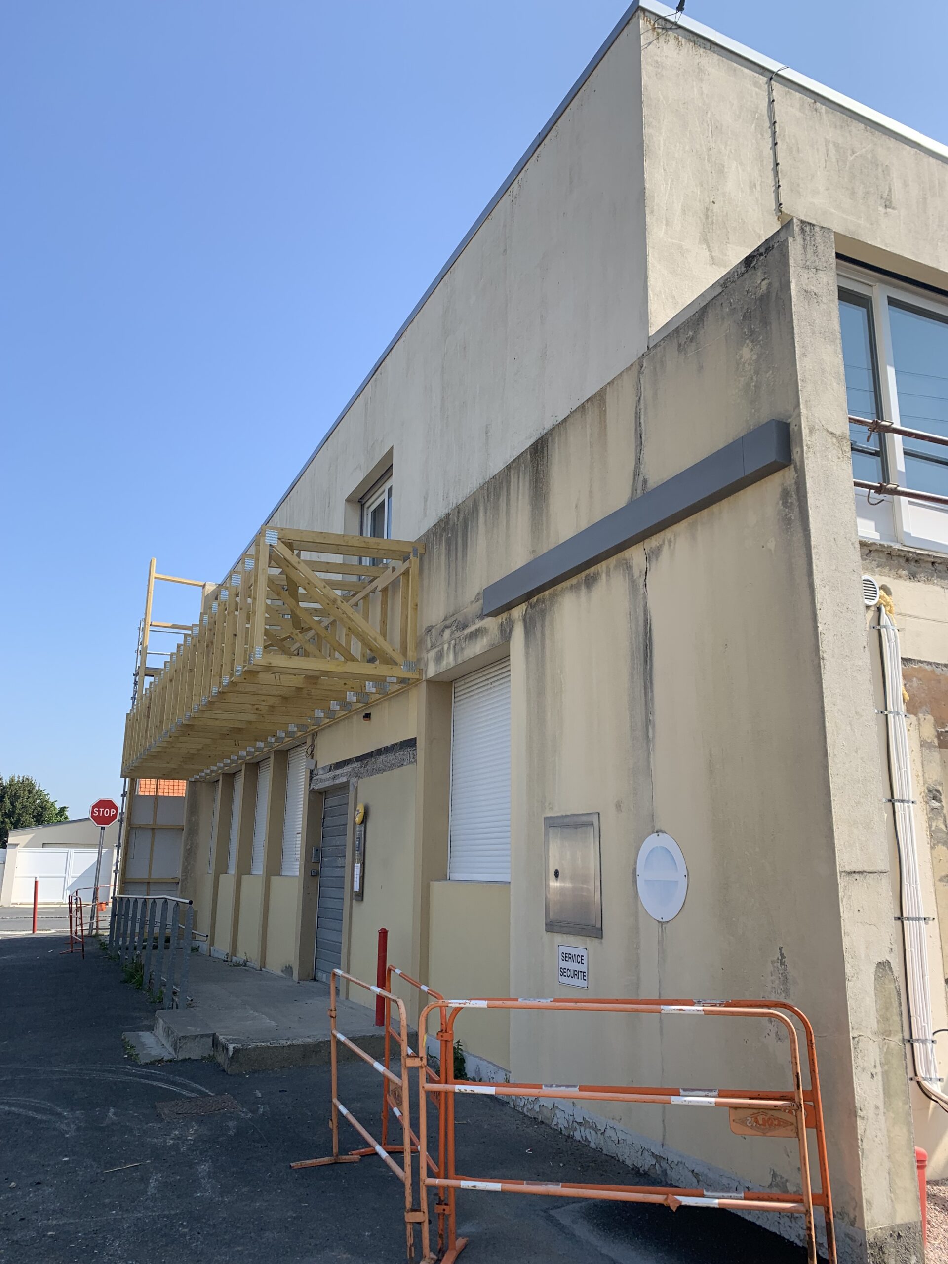 LA POSTE (4)